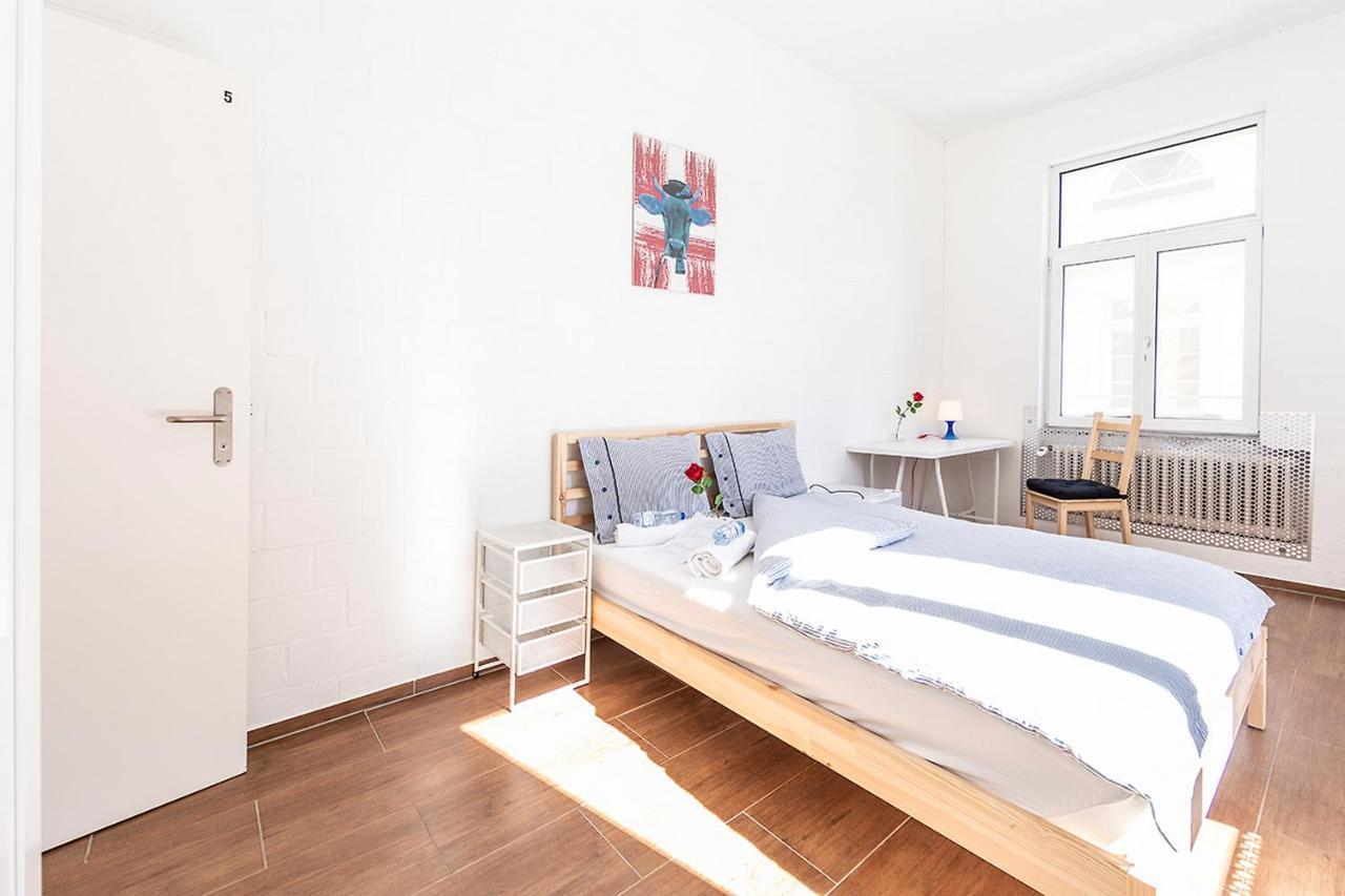 Homestay Simple - Yellow St. Gallen
